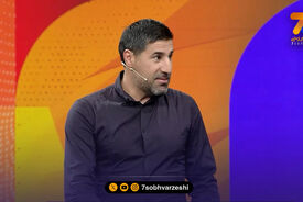 هاشم بیک‌زاده: خیلی راحت گل خوردیم!