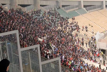 شعار حیا کن رها کن پرسپولیسی ها برای هاشمیان