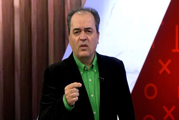 کنایه پیمان یوسفی به الفاظ رکیک خداداد عزیزی در برنامه زنده